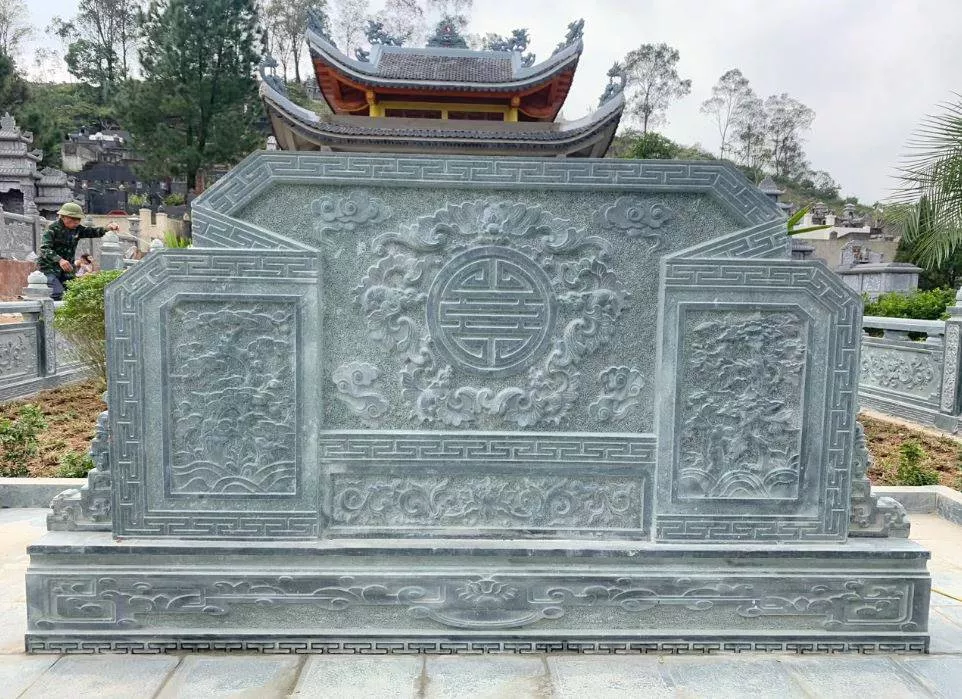 Bình phong và cuốn thư đá