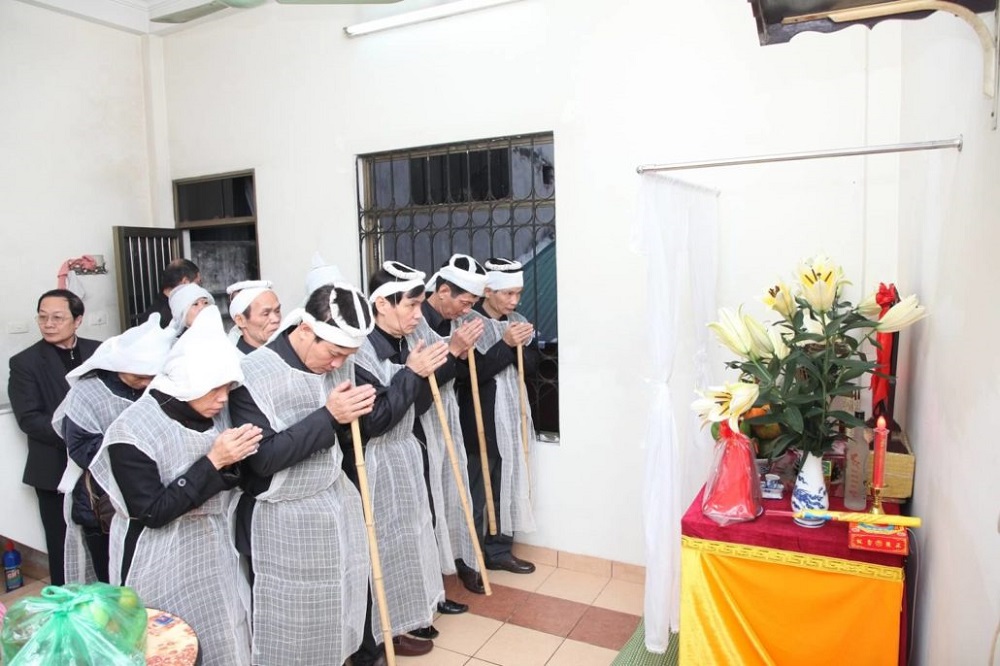 Trang phục đám tang tại Việt Nam
